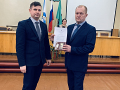 Генеральному директору общества с ограниченной ответственностью «Юмиж-лес» А.А. Колыбину было присвоено звание «Почетный работник лесного комплекса Архангельской области»